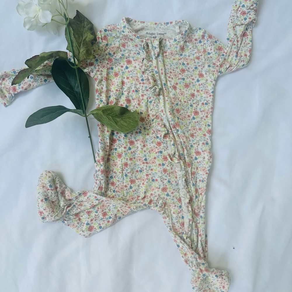 Angel Dear Multicolor Floral Kids Pajama Set